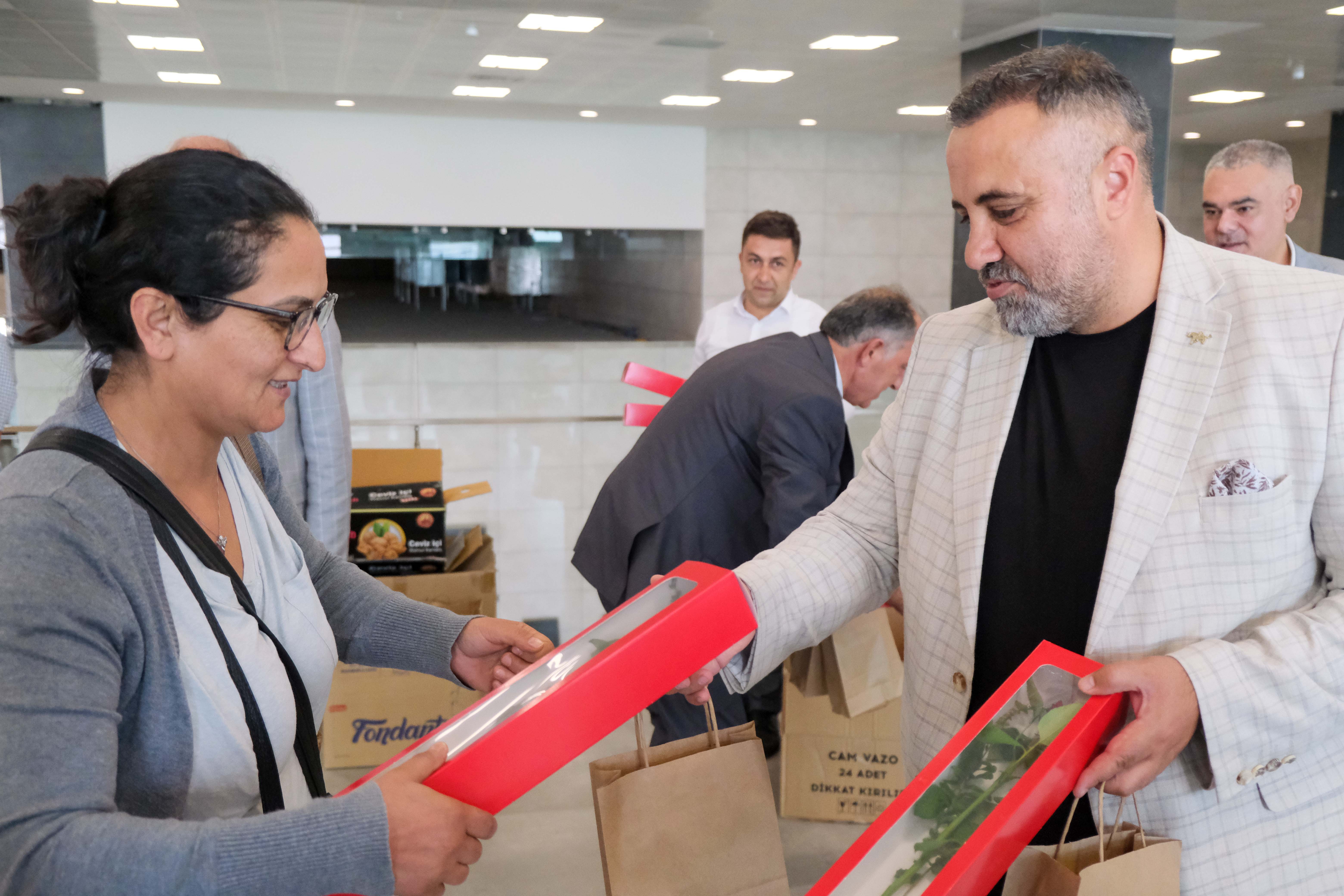 KESOB’da gurbetçileri karşılama geleneği devam ediyor